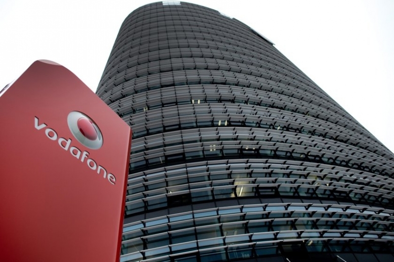 Британският мобилен гигант Vodafone заяви, че планира да съкрати 11