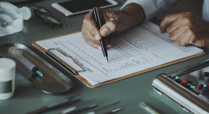 Почти 44 от лекарите в САЩ страдат от нервно пренапрежение