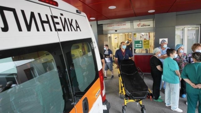 Две момичета на 5 и 7 години в Сърбия били ударени