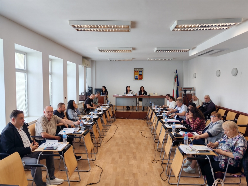 Общинският съвет в Мездра призова незабавно да бъде преустановено проучването за добив на метални полезни изкопаеми