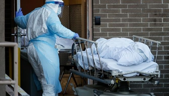 Пожарникари са пренесли починал от COVID 19 до моргата в Лом