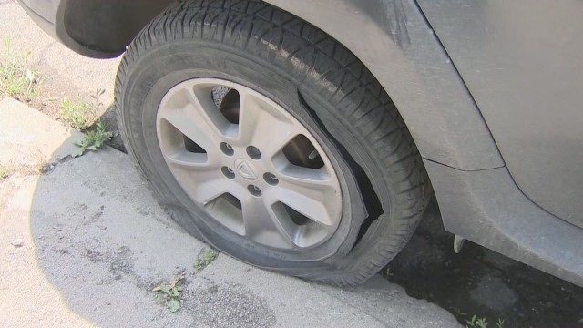 Срязаха гумите на автомобила на председателя на общинския съвет в