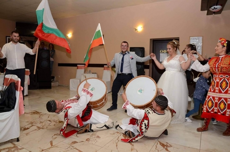 Новата седмица донесе щастлива новина на най младия кмет в Мездренско