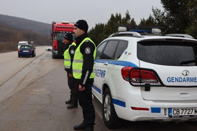 Близо 11 000 автобуси и товарни автомобили бяха проверени, установени са много нарушения