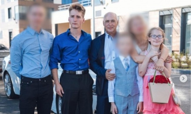 Българин на 22 години е арестуван по обвинение че е