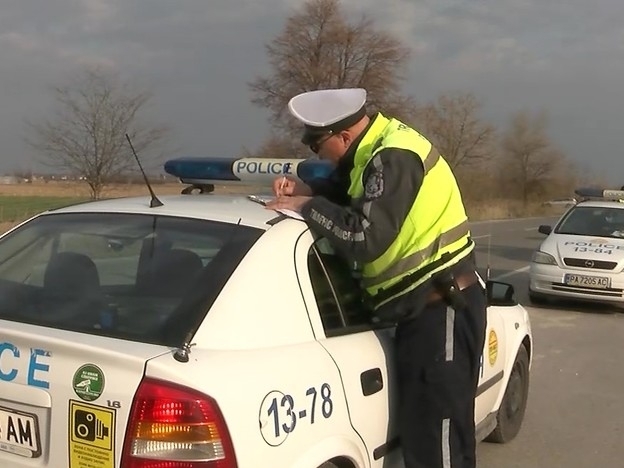 Полицаи от Берковица проведоха спецоперация и разкриха няколко престъпления съобщиха