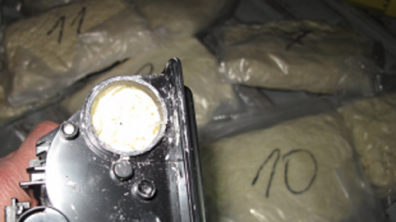 Удар: Граничари отриха близо 41 кг кокаин в микробус на ГКПП „Видин“ /снимка/