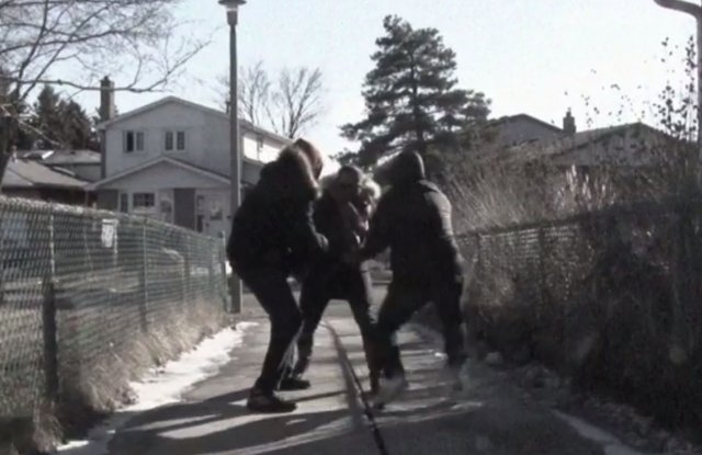 Биха и ограбиха мъж в Пловдив