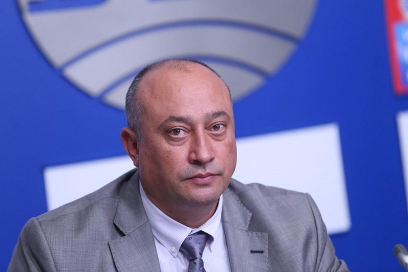 Правосъдният министър освобождава шефа на затворите