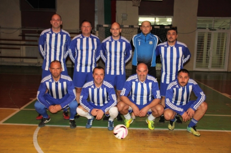 Водачът в Лига Ветерани на БАМФ Враца Ботев 93 срази