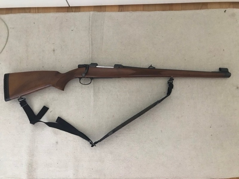 Крадец е счупил прозорец на лятна кухня в имот на