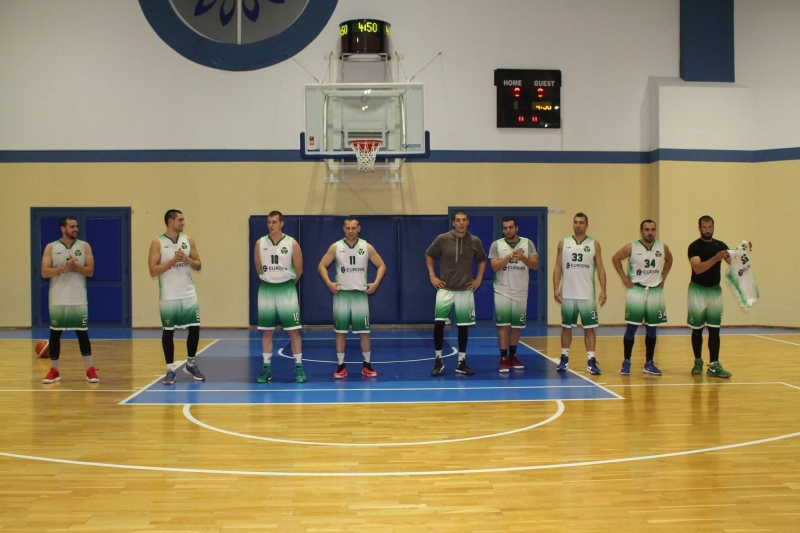 Отборът на Ботев 2012 победи Кучетата от Младост със 102 68