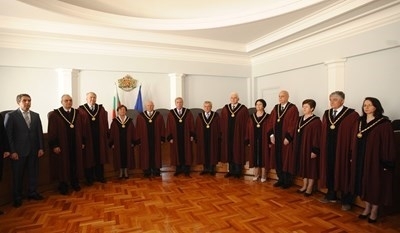 Конституционният съд реши да образува дело за Истанбулската конвенция. Това