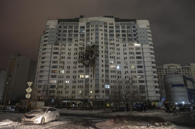 Няколко часа след тристранните преговори в Абу Даби с участието