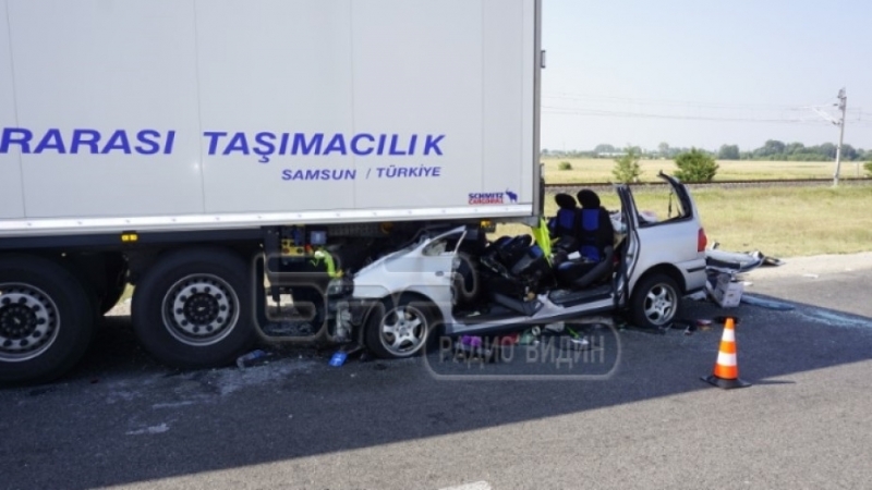 Семейство с две деца пострада в жестока катастрофа на Дунав