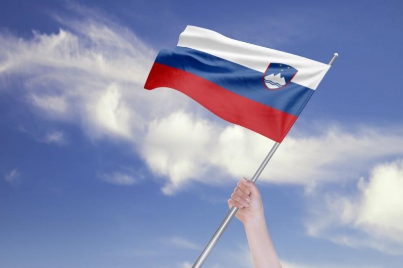 Поради влошената епидемиологична ситуация словенското правителство реши да продължи с