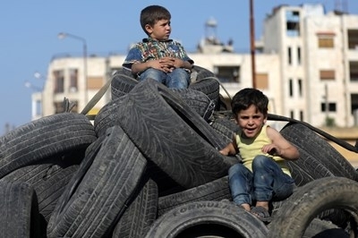 Израелски бойни самолети изстреляха ракети по сирийски военни позиции в