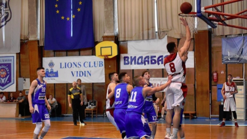 Видабаскет победи Рилски спортист 2 с 86 61 точки в последното