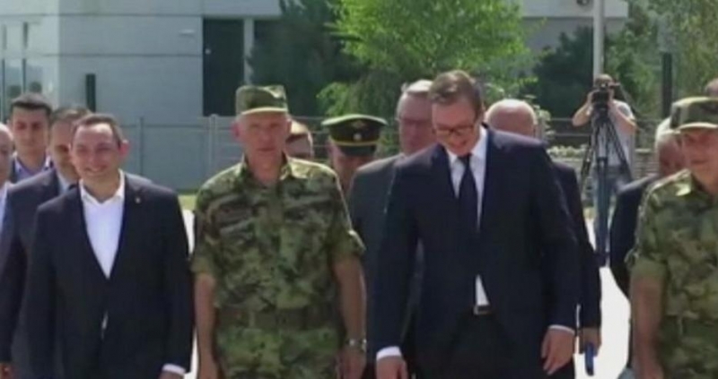 Президентът на Сърбия Александър Вучич съобщи, че обмисля възстановяване на