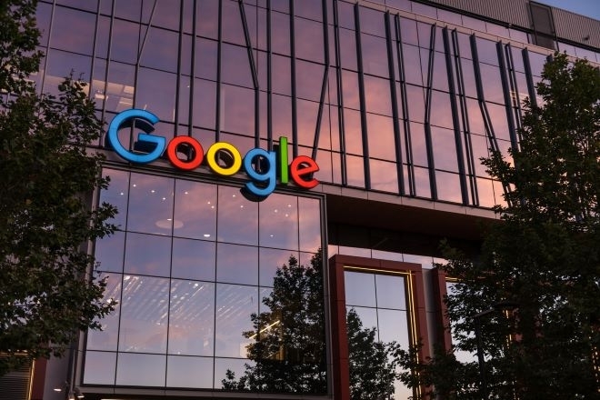 ЕК глоби Google с близо 3 млрд. евро за злоупотреба с господстващо положение