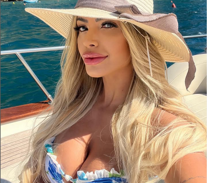 Бразилският модел Джанаина Празерес която през миналата година бе обявена