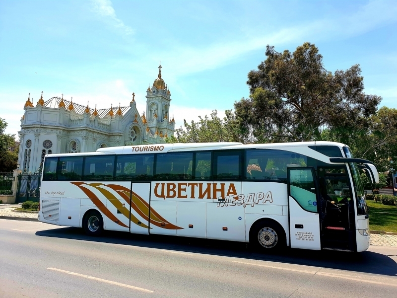 Изберете автобусна фирма „Цветина“ за вашето удобно и сигурно пътуване в страната и чужбина /снимки/