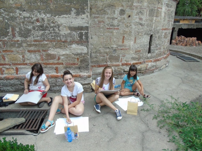 Във връзка с изпълнението на проект Развитие на конкурентноспособни туристически