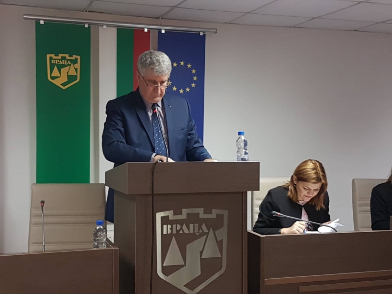 За нов мандат бяха избрани днес трима управители на общински