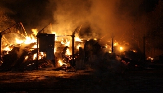 Пожар в мездренското село Дърманци е вдигнал на крак огнеборците,