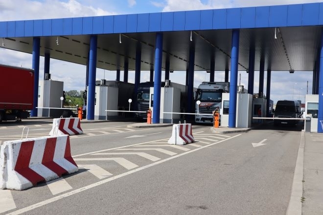 Интензивен трафик за товарни автомобили на изхода на границата с Румъния