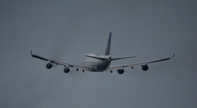 Транспортен самолет на литовските военновъздушни сили използван от делегация на