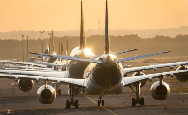 Премахването на забраната за кацане на самолети от 18 държави