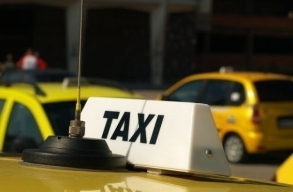 През 2021 година данъкът върху таксиметровия превоз на пътници във