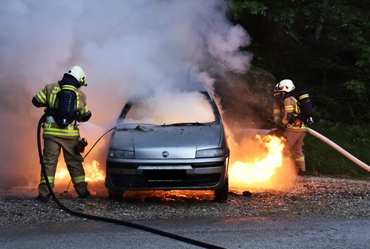 Намериха изгоряла открадната кола на мъж от Врачанско научи BulNews Случката
