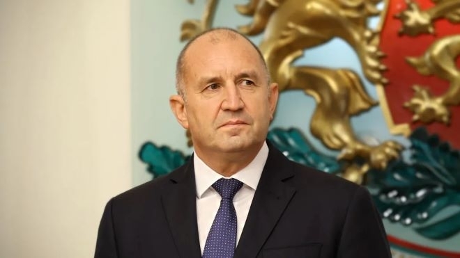 Радев за „Лукойл“: Управляващите гласуваха индулгенция, така че особеният управител да не подлежи на съдебен контрол