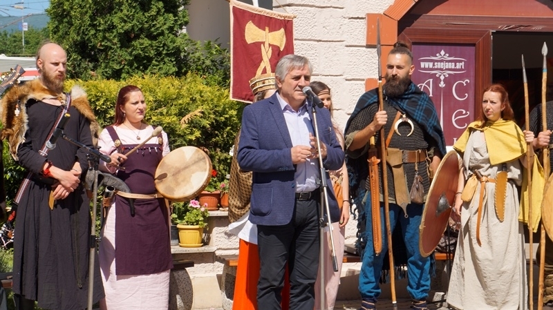 Късната античност и Средновековието оживяха за пореден път край крепостта