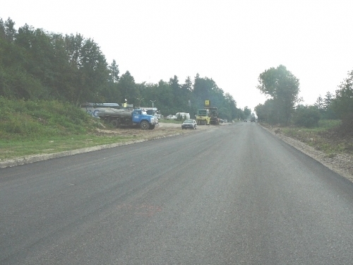 На бързи обороти върви асфалтирането на улици във врачанското село