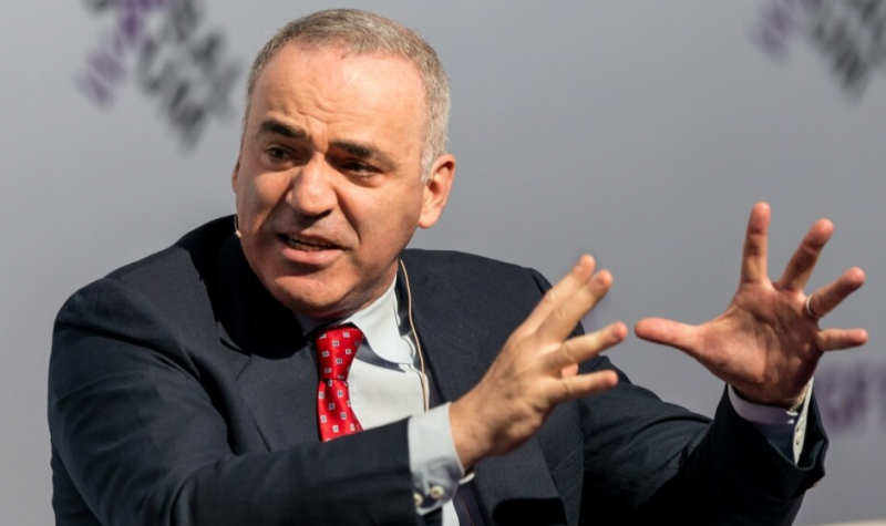 Всички знаят че Русия нахлу в Украйна Но Тръмп като