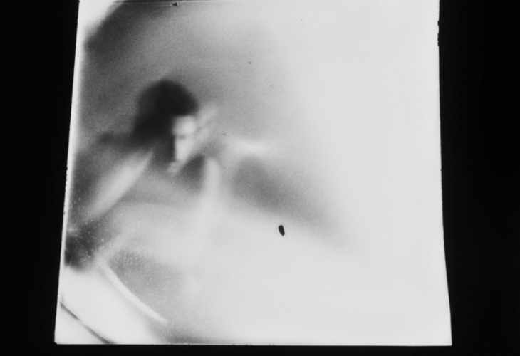 31 годишната американска художничка феминистка от Ню Йорк Дани Леснау фотографира своите