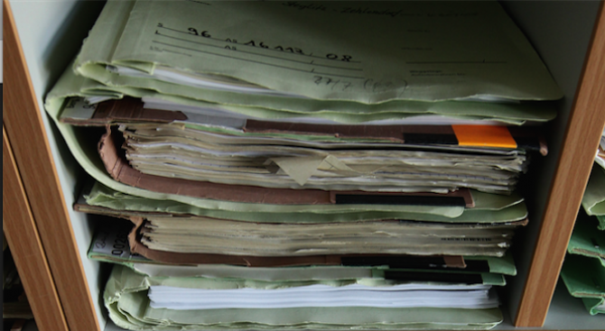 Над 56 000 души са внесли миналата година молби да