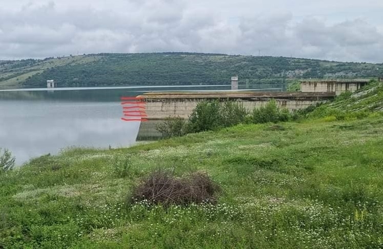 Метеоролози влязоха в спор за нивото на язовир Огоста в