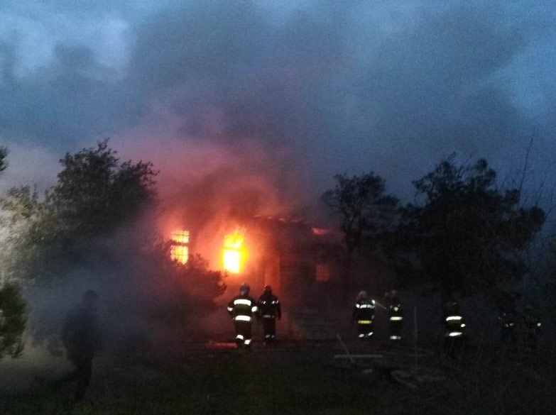 Наркозависим врачанин запали пожар в базата на фирмата която напуснал