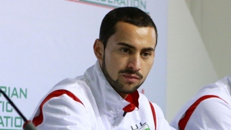 Състезателят на СК Атлет Мездра Митко Ценов не можа да