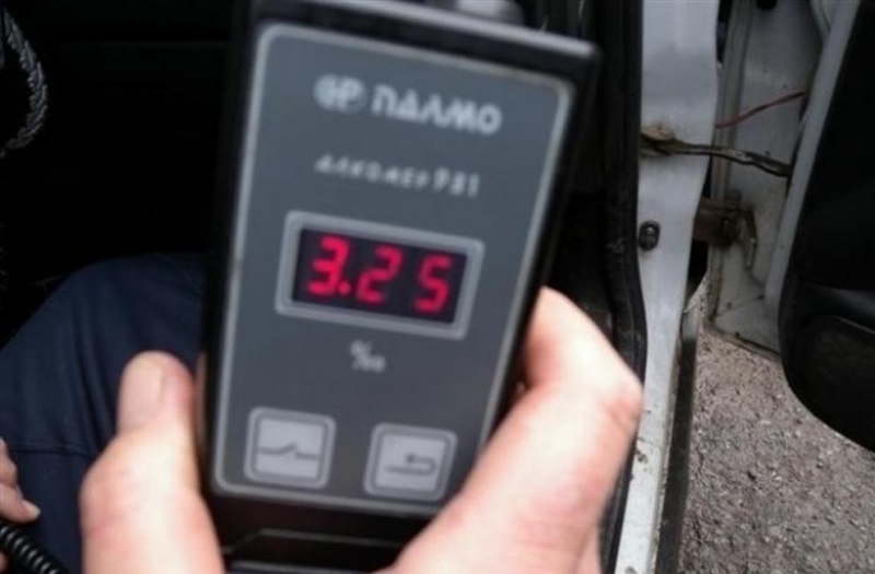 Ченгета спипаха отново двама мъже от Врачанско да карат автомобили