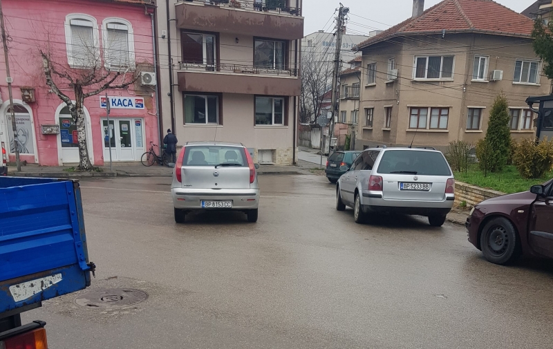 Пореден неграмотен шофьор ядоса врачани научи BulNews Съвестен гражданин е