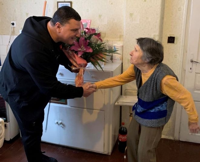 Днес кметът на Община Оряхово Росен Добрев сподели рождения си