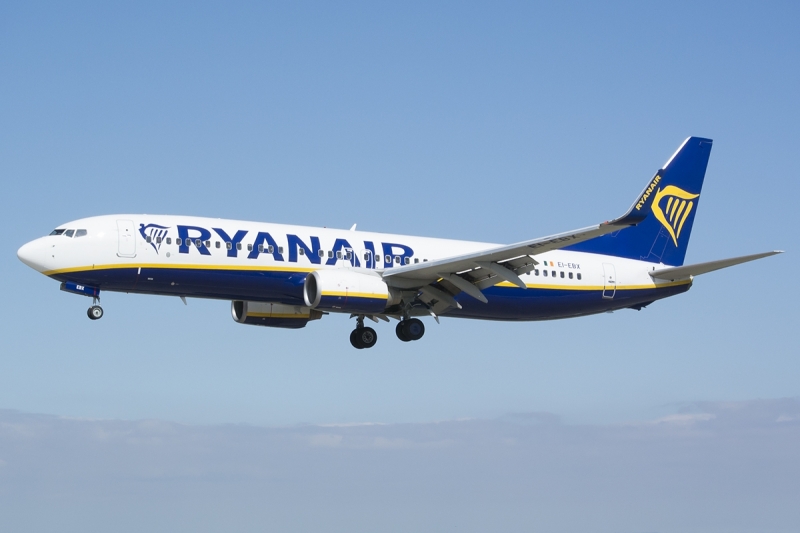 Ryanair ще наказва закъсняващи пасажери със 120 евро глоба