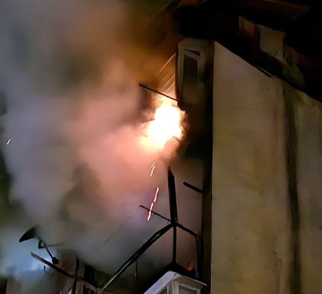 Трима души мъж жена и дете са приети в