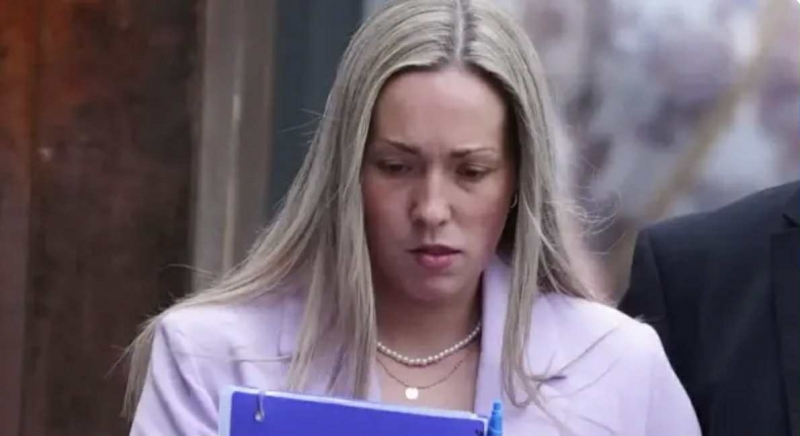 Учителка осъдена за секс с две момчета и забременяване от