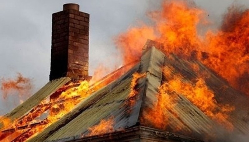 Мъж запали къщата на жена в Монтанско и си призна